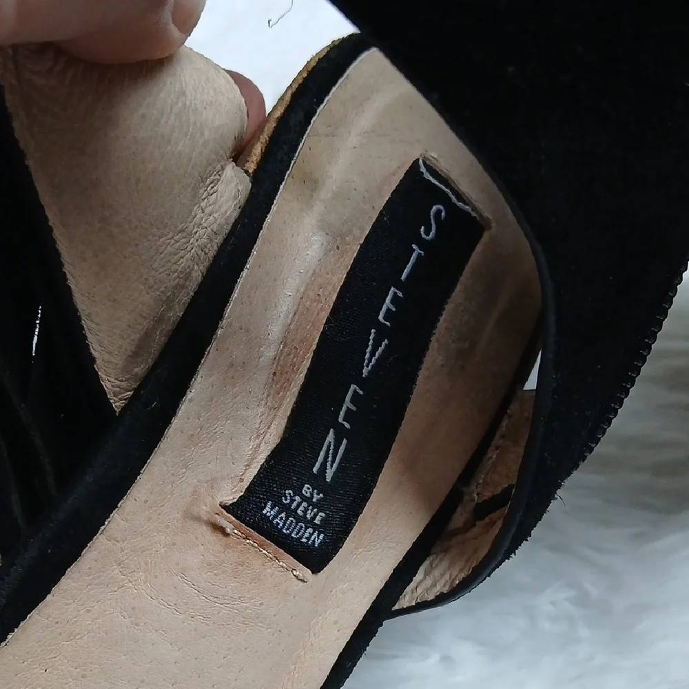 Steve Madden step out